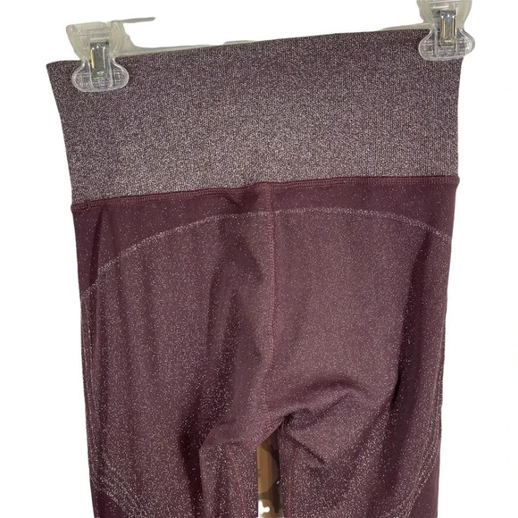 Athleta Twilight Tight in Burgundy size Small - Picture 9 of 9